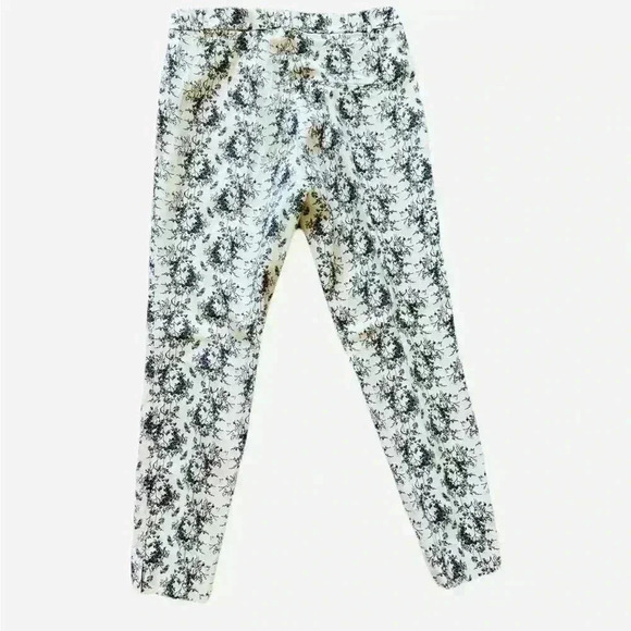 Women's H&M Work Casual Pants Trouser Slacks Black and White Flower Size 8 NWOT - Picture 1 of 5